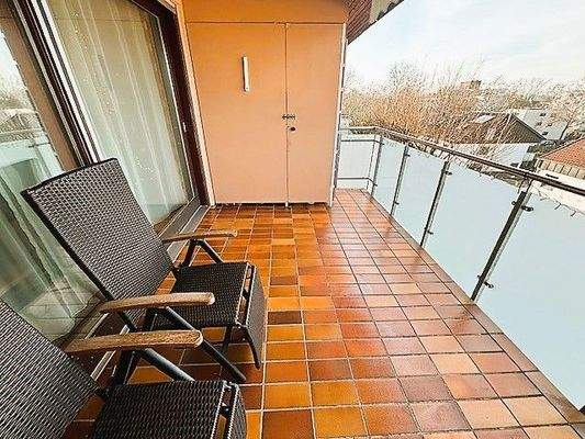 Balkon mit Stauraum.jpg