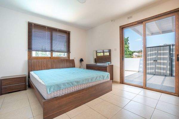 715975-penthouse-for-sale-in-kato-paphos-universal