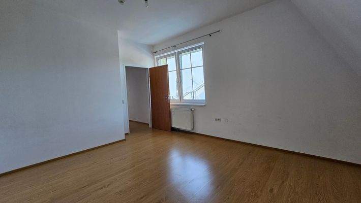 20250820_094946_resized