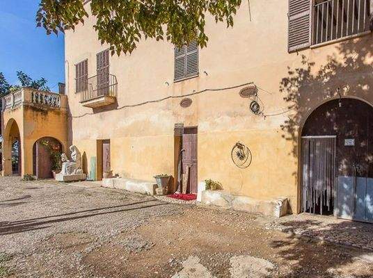Traditionelle Finca zur Renovierung zum Verkauf in Marratxí, Mallorca 