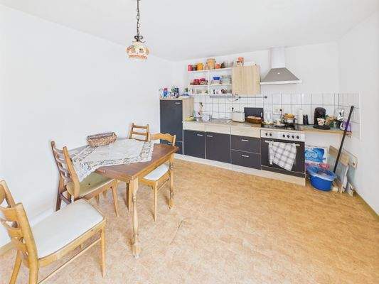 CAM01223G0-PR0141-STILL036