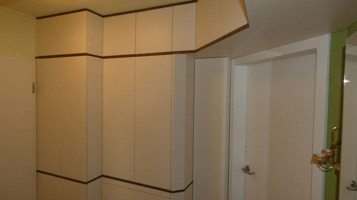 Einbaumöbel im Flur