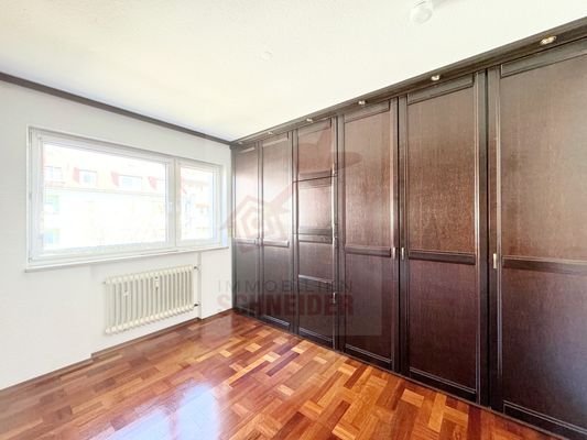 Schlafzimmer II