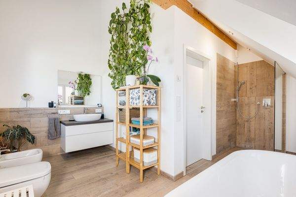 Dusch- und Wannenbad