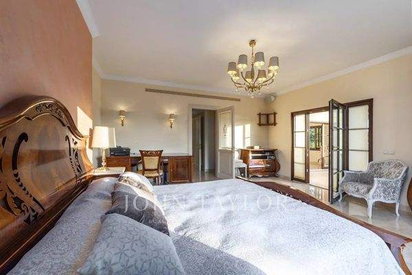 Schlafzimmer Kronleuchter Parkett