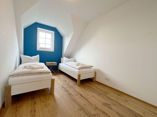 Zimmer 2, Obergeschoss