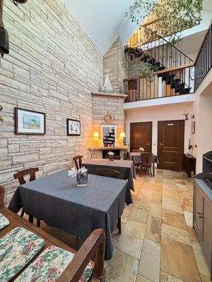 Diele mit Kamin _ Galerie.jpg