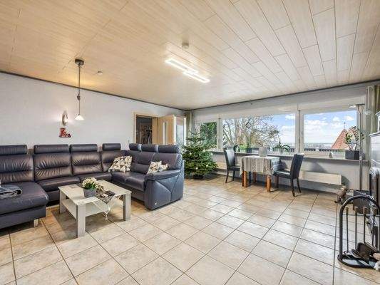 OG - Wohn- und Essbereich