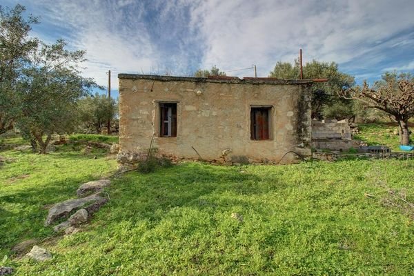 Kreta, Kaina: Grundstück mit Bergblick und Baugenehmigung zu verkaufen