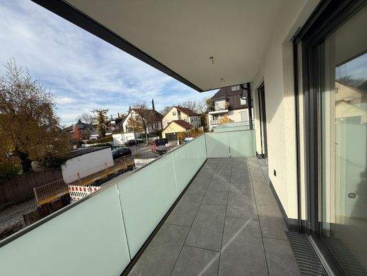 großzügiger Westbalkon