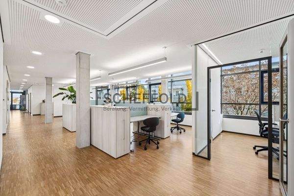 mobile Arbeitsplätze und Einzelbüro 1.OG