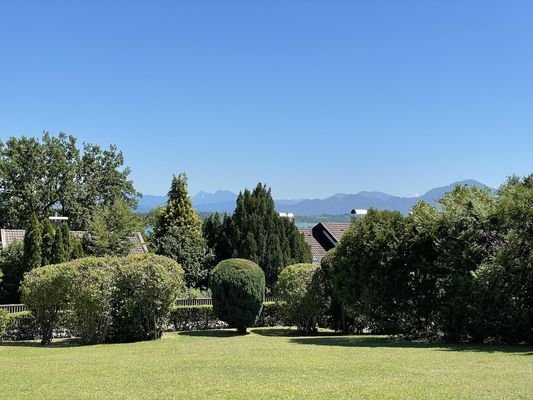 Herrlicher See- und Bergblick