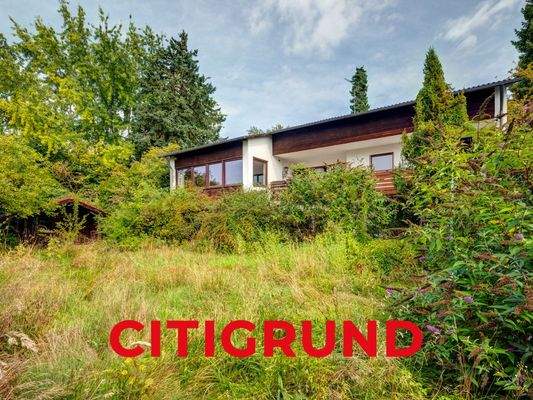 Haus- und Gartenansicht