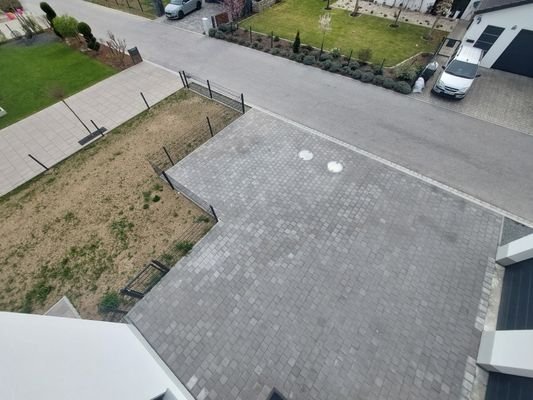 Stellplätze Garagen.jpg