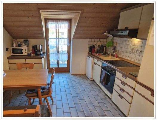 OG Küche mit Balkon