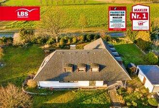 Exklusives Einfamilienhaus mit Hallenbad, großem Grundstück