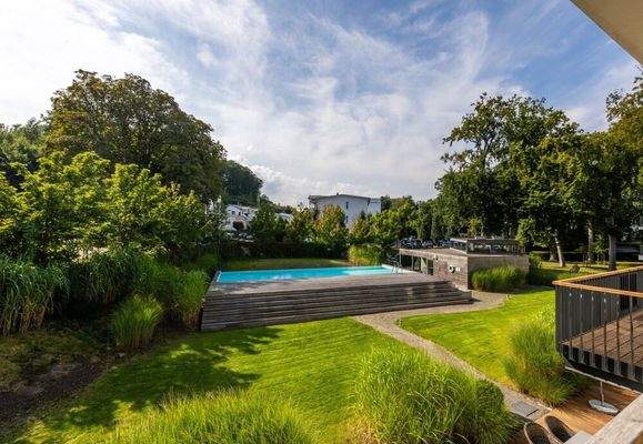 Blick Balkon Süd- West 