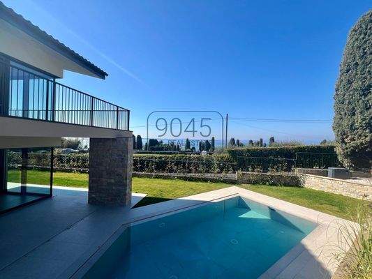 Exklusive Neubauvilla in Lazise – Moderne Eleganz in ruhiger Lage, nur 500 m vom Seeufer