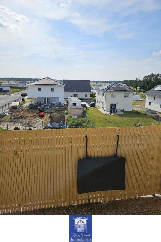 Individuell Wohnen im Dachgeschoss mit Balkon - Ruhige grüne Umgebung! - Foto 4