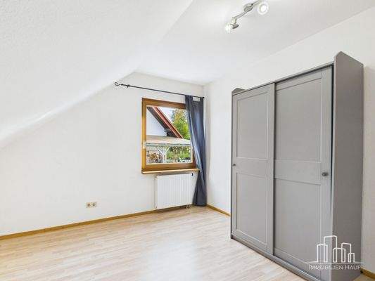 CAM02839G0-PR0332-STILL020