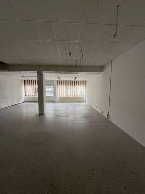 Eingangsbereich Laden.jpg