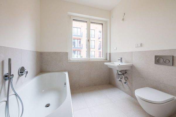 Best_Place_Eiswerder_WE03_Bad-4