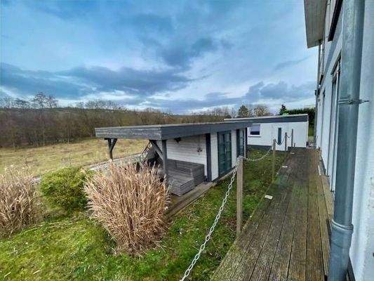 Terrasse 3 mit Freisitz am Gerätehaus