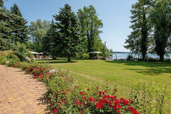 Blick Grundstück, See.jpg