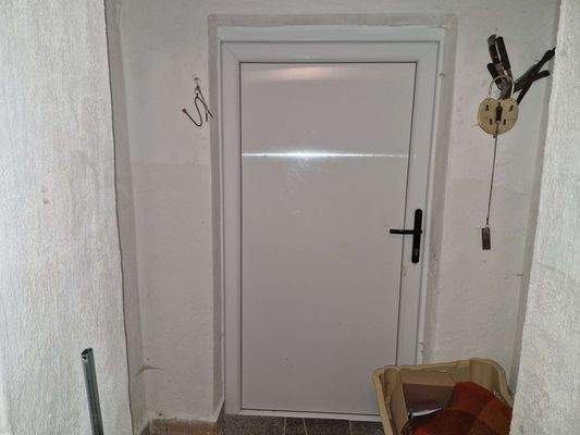 Zugang von Keller nach Draußen