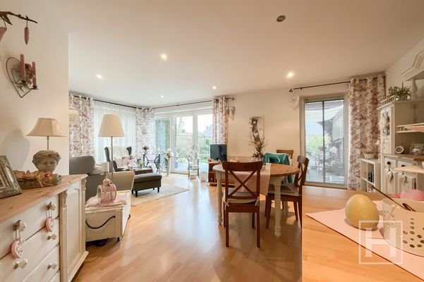 Einliegerwohnung: Wohnzimmer