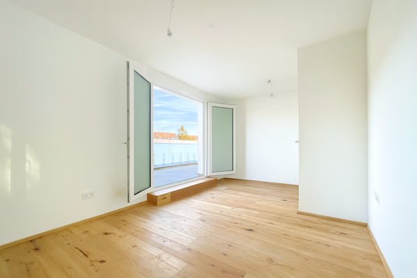 Top 10 Schlafzimmer 1 mit Zugang Terrasse