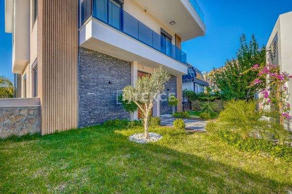 Ready to Move Furnished Villa in Alanya Kargıcak