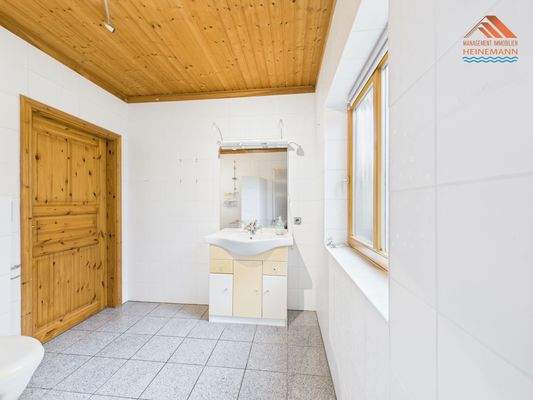 Badezimmer 2