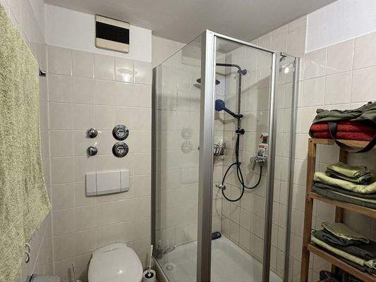 Impressionen Wohnung EG (Südseite) Souterrain