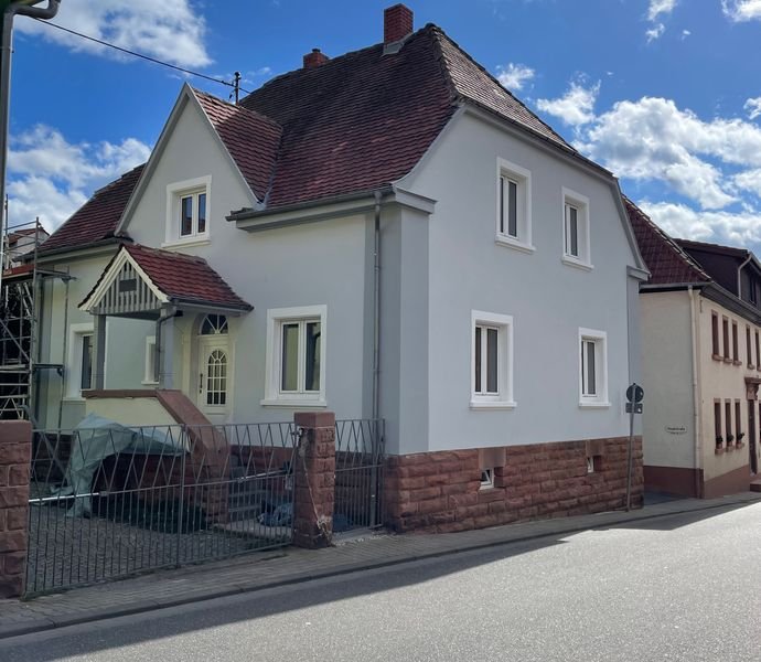 6 Zimmer Wohnung in Tiefenthal , Pfalz