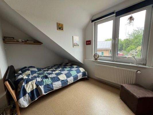 KINDER-/GÄSTE-/ARBEITSZIMMER