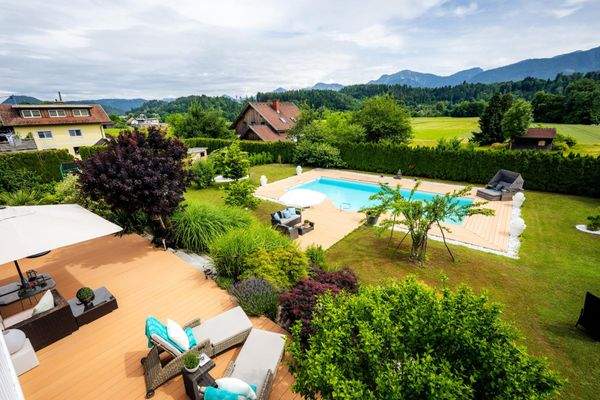 ... mit herrlichem Ausblick