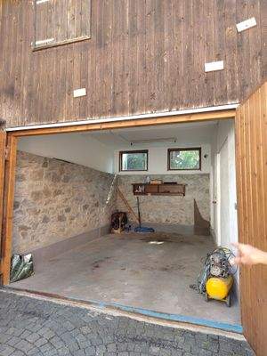 Garage Scheune Innenhof.jpeg