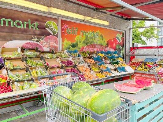 Einkaufen direkt um die Ecke des Hauses