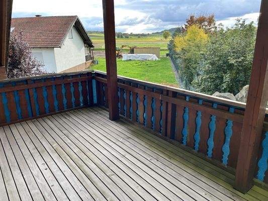 Balkon mit Umfeldblick