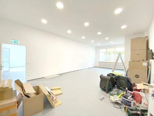 Andere Ansicht der zusätlich anmietbaren 50 qm Lagerfläche