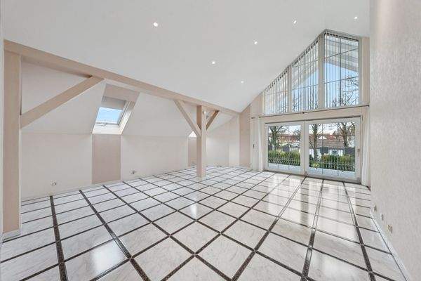 Großzügiger Wohnbereich Obergeschoss