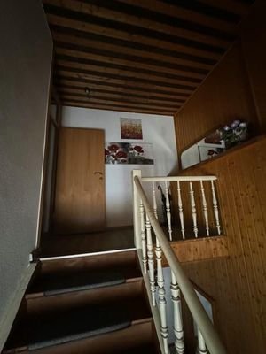 6 Innentreppe zum DG