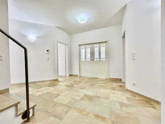 Repräsentative, große Diele