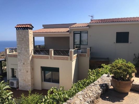 Kreta, Kokkino Chorio: Villa mit spektakulärer Aussicht zu verkaufen