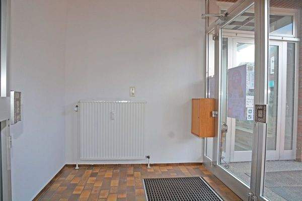 Eingang Laden linke Seite