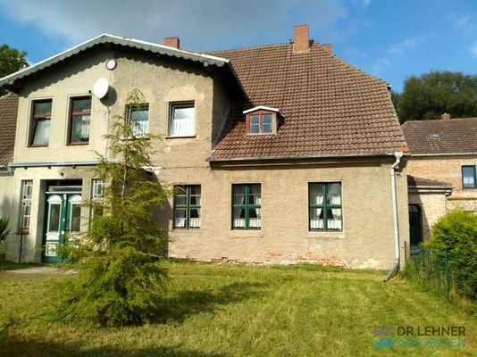 Straßenansicht, rechte Haushälfte