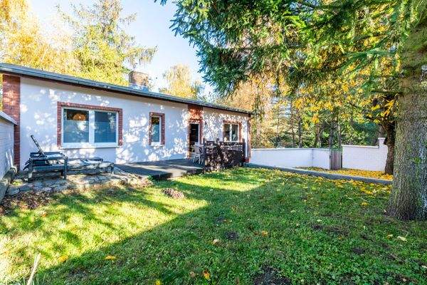 Garten Terrassenseite
