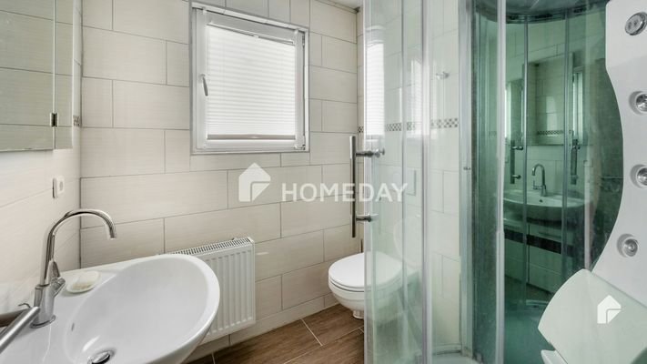 1. OG Badezimmer 2