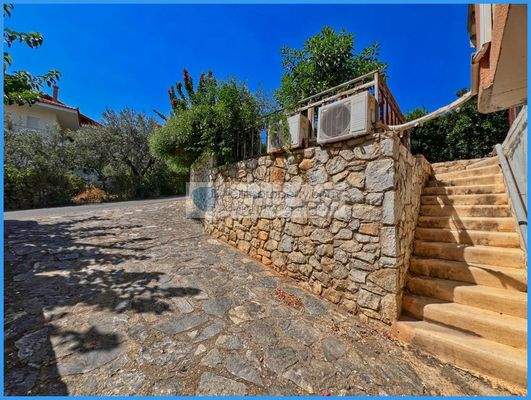 a9dfe5b7e05540f0969b72e8271ac9e6-original